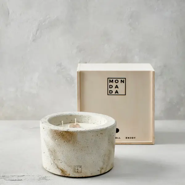 Urban Candle Medium Down to earth